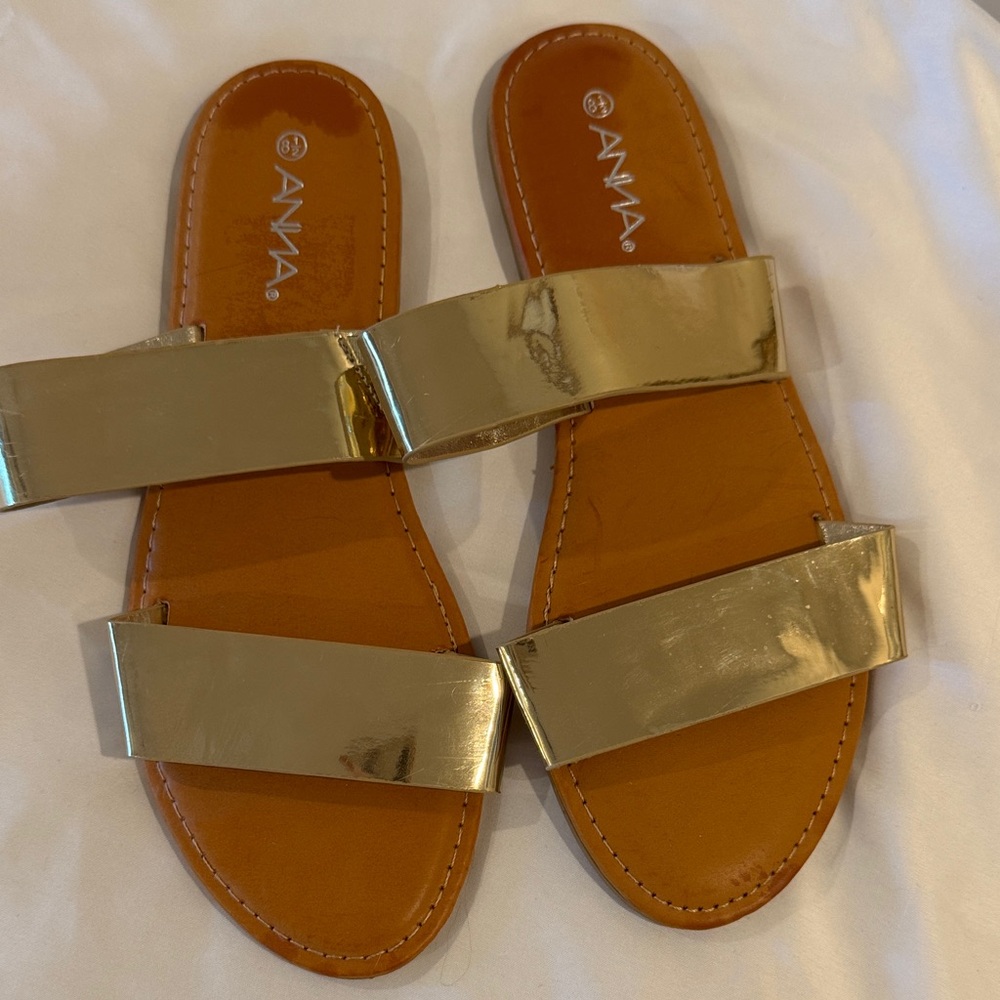Gold Strappy Sandal 8.5
